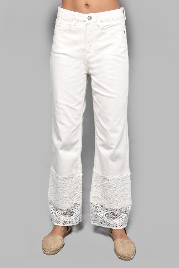 White Jeans/Dentelle Border - Image 3